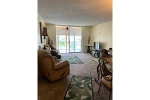 206 SE 10th St APT 305, Dania Beach, FL 33004, Sold 11/04/22