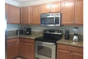11503 NW 89th St APT 210, Doral, FL 33178, Sold 09/07/22