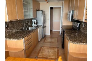 18051 Biscayne Blvd, Aventura, FL 33160, Sold 11/21/22