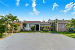19715 NW 52nd Pl, Miami Gardens, FL 33055, Sold 01/27/23