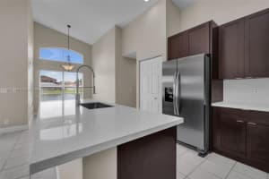 861 SW 191st Ave, Pembroke Pines, FL 33029, Sold 03/13/23