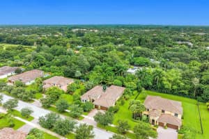 10719 SW 50th St, Cooper City, FL 33328, Sold 09/29/22