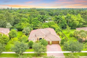10719 SW 50th St, Cooper City, FL 33328, Sold 09/29/22