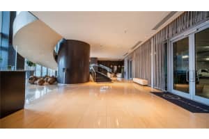 900 Biscayne Bay, Miami, FL 33132, Sold 10/03/22