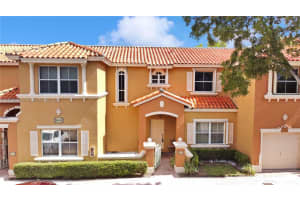 8551 NW 138th St APT 2105, Miami Lakes, FL 33016, Sold 09/12/22