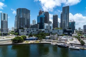 92 SW 3rd St APT 4910, Miami, FL 33130, Sold 09/15/22