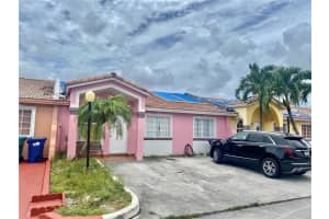 7652 NW 180th Terrace, Hialeah, FL 33015, Sold 11/01/22