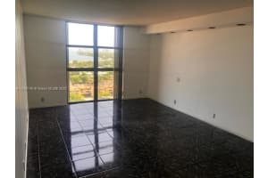 1000 Quayside Terrace, Miami, FL 33138, Sold 12/13/22