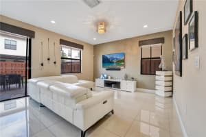 8744 NW 99th Path, Doral, FL 33178, Sold 10/21/22