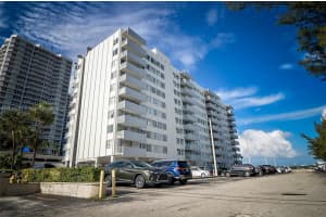 7545 E Treasure Dr #4a, North Bay Village, FL 33141, Sold 12/05/23