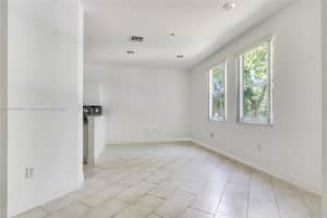 4301 SW 160th Ave APT 208, Miramar, FL 33027, Sold 09/21/22