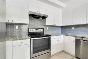4301 SW 160th Ave APT 208, Miramar, FL 33027, Sold 09/21/22