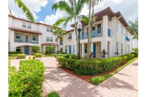 11833 SW 27th St, Miramar, FL 33025, Sold 09/02/22