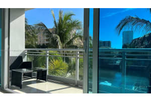 2950 NE 188th St, Aventura, FL 33180, Sold 12/16/22