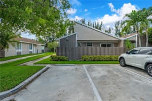 590 Woodgate Cir A, Sunrise, FL 33326, Sold 09/14/22