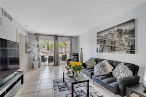 15201 SW 80th St, Miami, FL 33193, Sold 10/28/22