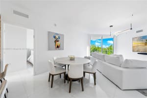 17111 Biscayne Blvd, North Miami Beach, FL 33160, Sold 12/01/22