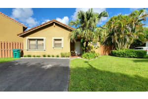 9328 SW 151 Ave, Miami, FL 33196, Sold 10/06/22