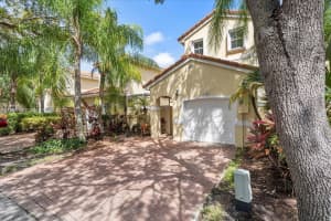 1520 Weeping Willow Way, Hollywood, FL 33019, Sold 09/16/22