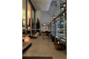 90 SW 3rd St APT 2203, Miami, FL 33130, Sold 08/15/22
