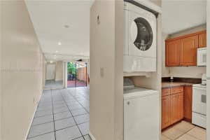 11765 SW 18th St APT 9, Miami, FL 33175, Sold 08/31/22