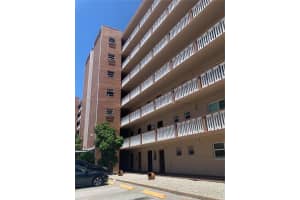301 NE 14th Ave APT 607, Hallandale Beach, FL 33009, Sold 09/01/22