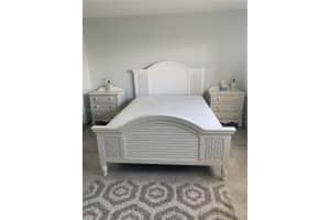 301 NE 14th Ave APT 607, Hallandale Beach, FL 33009, Sold 09/01/22