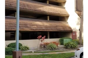 471 Ives Dairy Rd, Miami, FL 33179, Sold 12/23/22