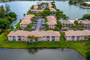 5560 Lakeside Dr, Margate, FL 33063, Sold 11/16/22