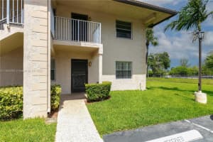 5560 Lakeside Dr, Margate, FL 33063, Sold 11/16/22