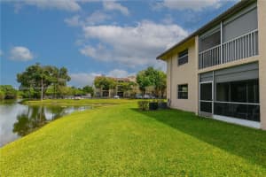 5560 Lakeside Dr, Margate, FL 33063, Sold 11/16/22