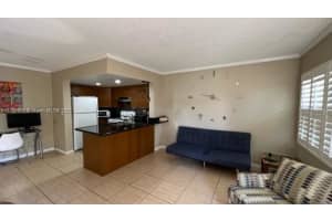 665 NW 85th Pl # 10-101, Miami, FL 33126, Sold 10/03/22