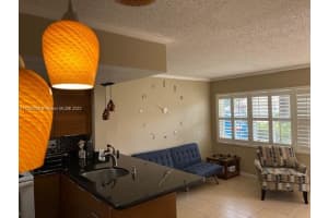 665 NW 85th Pl # 10-101, Miami, FL 33126, Sold 10/03/22
