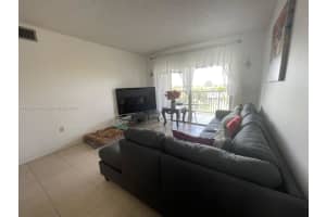 15221 SW 80th St APT 604, Miami, FL 33193, Sold 10/17/22