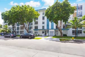 17620 Atlantic Blvd Apt 515-1, Sunny Isles Beach, FL 33160, Sold 10/31/22