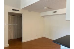 241 SW 84th Ave, Pembroke Pines, FL 33025, Sold 09/30/22