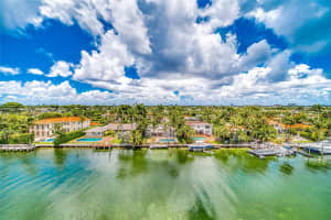 9660 W Bay Harbor Dr e, Bay Harbor Islands, FL 33154, Sold 09/19/22