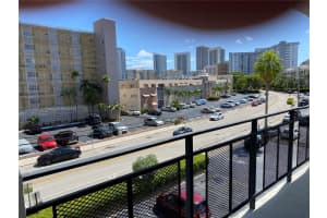 401 Golden Isles Dr, Hallandale Beach, FL 33009, Sold 04/06/23