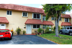 7056 NW 169th St #7056, Hialeah, FL 33015, Sold 12/05/22