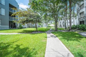 655 SW 111th Way APT 208, Pembroke Pines, FL 33025, Sold 08/31/22