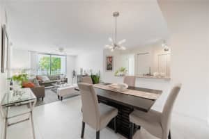 655 SW 111th Way APT 208, Pembroke Pines, FL 33025, Sold 08/31/22