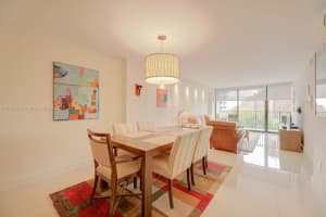 1450 Brickell Bay Dr APT 608, Miami, FL 33131, Sold 09/21/22