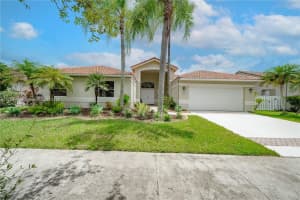 431 Stonemont Dr, Weston, FL 33326, Sold 09/08/22