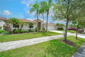 431 Stonemont Dr, Weston, FL 33326, Sold 09/08/22