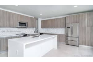 6830 NW 103rd Ave, Doral, FL 33178, Sold 04/17/23