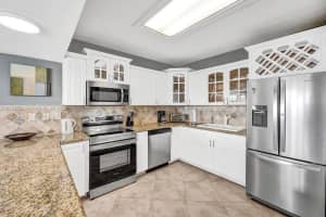 3725 S Ocean Dr PH 27, Hollywood, FL 33019, Sold 09/07/22