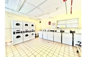 1750 W 46th St APT 326, Hialeah, FL 33012, Sold 08/31/22