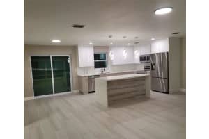 5165 SW 95th Ave, Cooper City, FL 33328, Sold 10/07/22