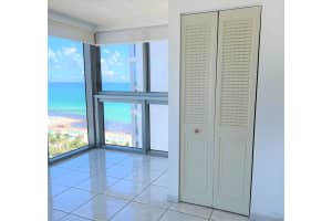 2655 Collins Ave APT 1707, Miami Beach, FL 33140, Sold 11/01/22