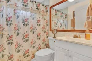 10190 SW 88th St, Miami, FL 33176, Sold 10/04/22